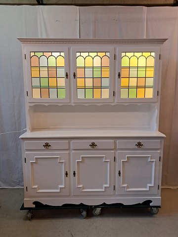 2 Delt skab Kr. 3200,-