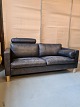 Stor 2p. lædersofa
Kr. 2500,-